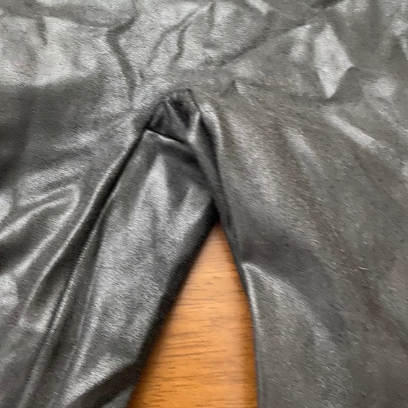 Spanx Faux Leather Leggings Sz XS- Black - Picture 3 of 5
